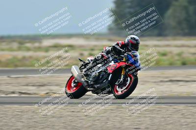 media/Apr-18-2025-TrackDaz (Fri) [[45f5874c44]]/B Group/Session 2 (Turn 7)/